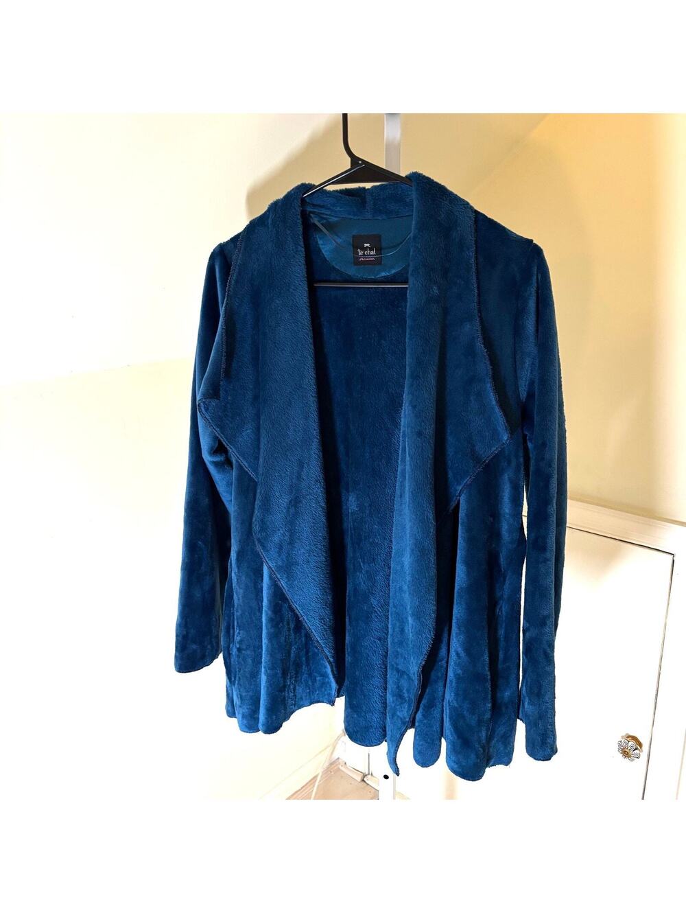 Le Chat Homewear EUC Women's Blue Faux Fur Open Cardigan Size 6